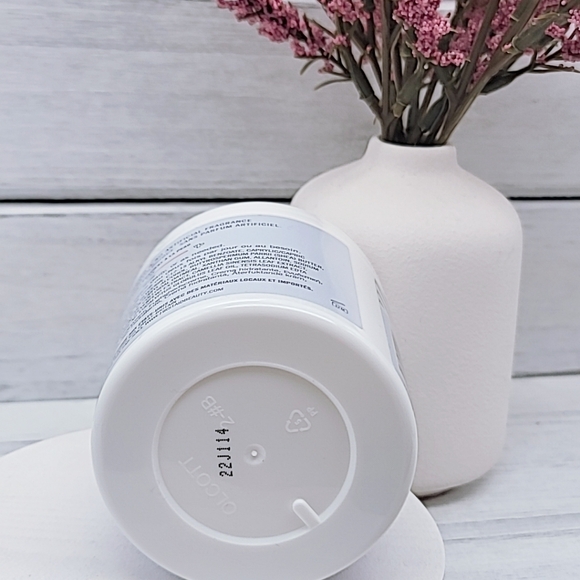 First Aid Beauty Ultra Repair Cream Intense Hydration - Picture 3 of 6